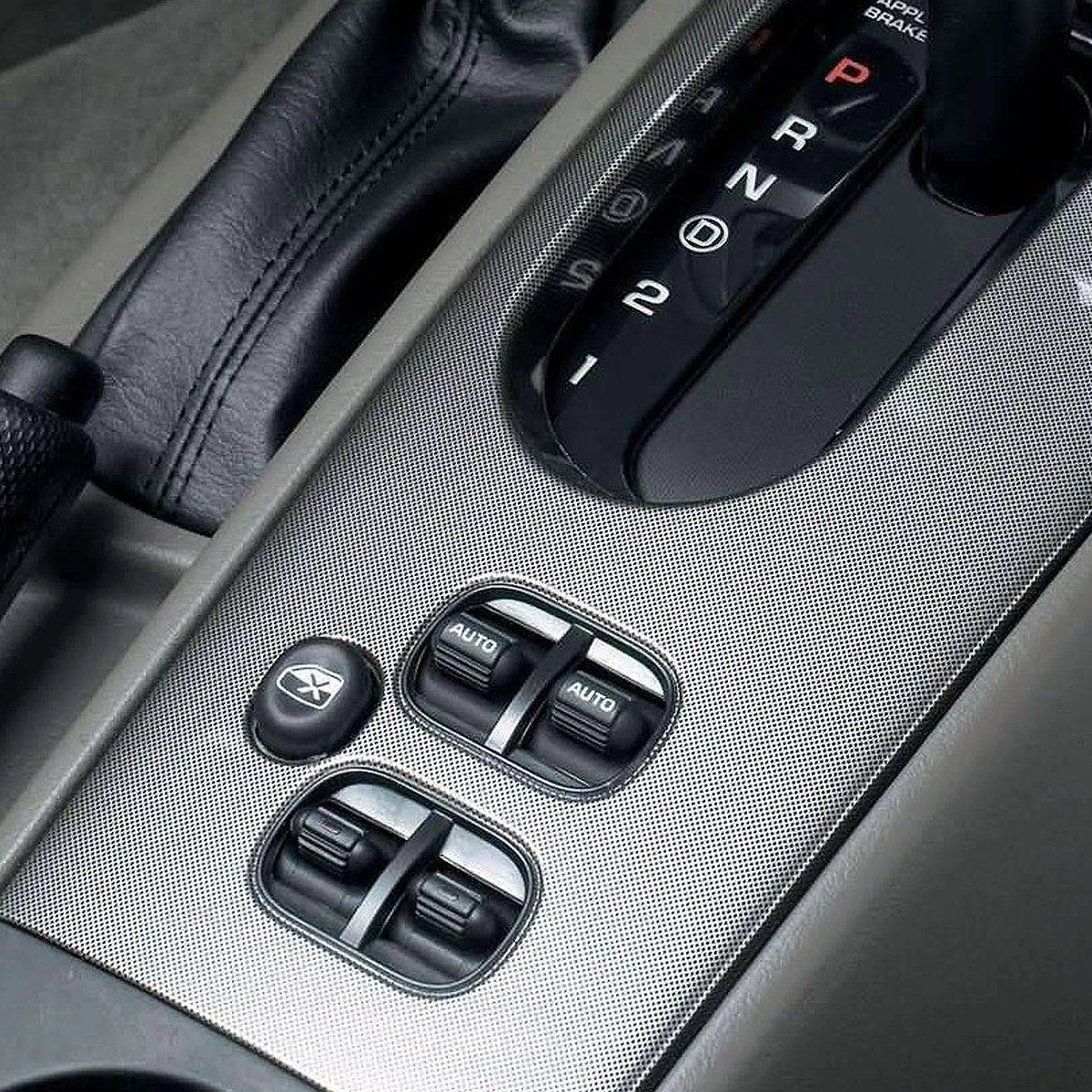 05-07 Jeep Liberty Driver Side Master Power Window Control Switch Assembly 8 05-07 Jeep Liberty Driver Side Master Power Window Control Switch Assembly - Image 6