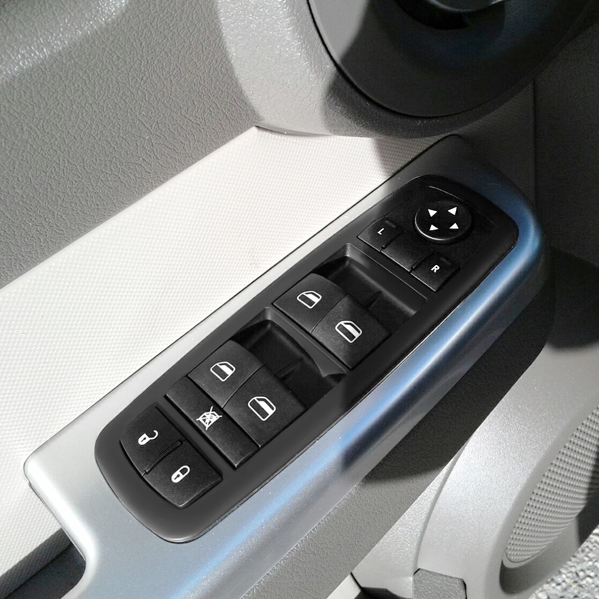 07-12 Dodge Nitro Journey Liberty Driver Side Master Power Window Control Switch 8 07-12 Dodge Nitro Journey Liberty Driver Side Master Power Window Control Switch - Image 6